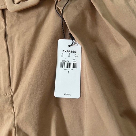 Shorts - Picture 2 of 3